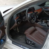 BMW 520d xDrive Комби, М пакет, подарък - джанти 17'' със зимни гуми, снимка 7 - Автомобили и джипове - 36623469