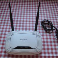 Продавам рутер - TP-Link TL-WR841N, снимка 1 - Рутери - 37977470