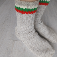 Вълнени чорапи ръчно плетени, снимка 1 - Мъжки чорапи - 44926800