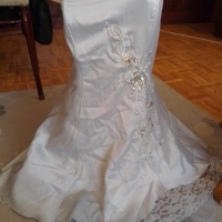 Официална рокля в светло сив цвят със сиви пайетки, снимка 1 - Рокли - 44757091