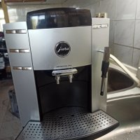 Кафеавтомат Jura F90 работи отлично и прави хубаво кафе с каймак , снимка 6 - Кафемашини - 42848593