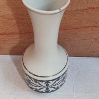 Стара порцеланова ваза, снимка 2 - Вази - 34392022