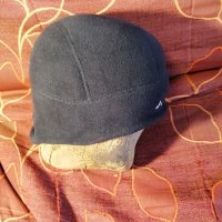 Продавам чисто нова черна лека и топла поларена шапка Vaude полар 200. Шапката добре покрива и ушите, снимка 8 - Шапки - 44385308