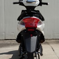 Електрически скутер модел EM006 в бял цвят, снимка 8 - Мотоциклети и мототехника - 38623477