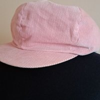 Дамски шапки, снимка 2 - Шапки - 39568422