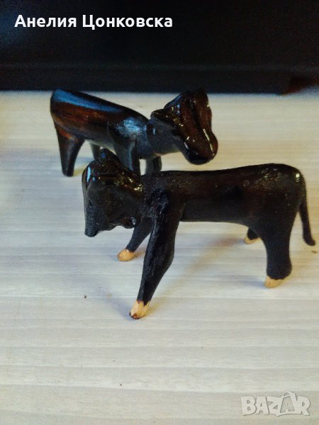 Малки черни дървени кравички, снимка 1