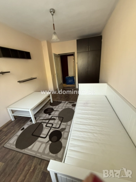 Продава тристаен апартамент, снимка 1