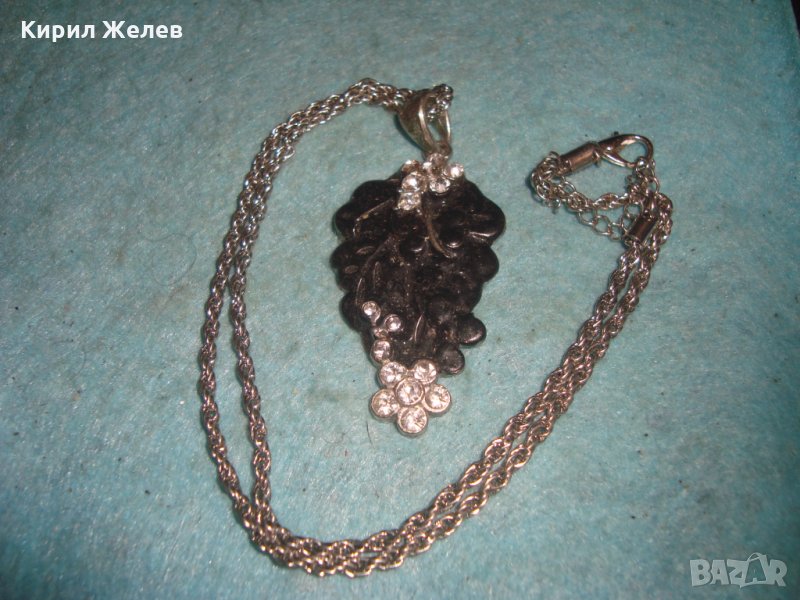 ВИНТИДЖ ФЛОРАЛЕН АРТ МЕДАЛЬОН с КРИСТАЛИ и СРЕБРИСТА ВЕРИЖКА 6221, снимка 1