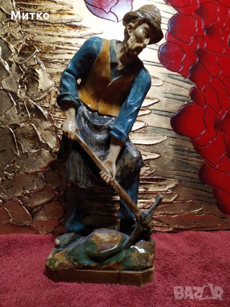 Статуетка - масивна и тежка, снимка 1