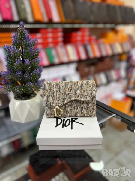 портмоне в кутия christian dior, снимка 1