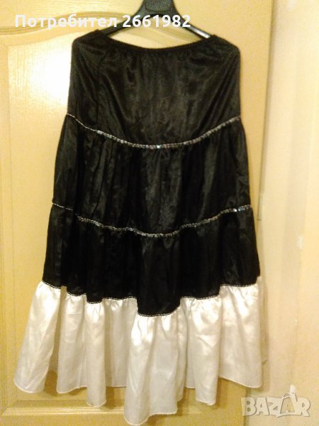 Дълга сатенена разкошна пола, снимка 1