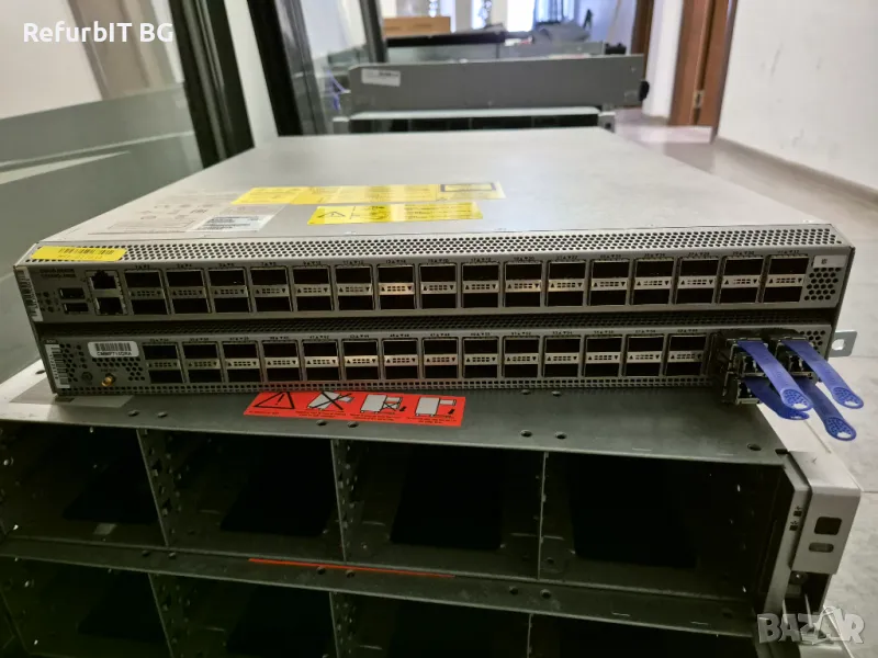 Комутатор Cisco Nexus C3164Q switch 40Gb с релси и N3K-LAN1K9, снимка 1