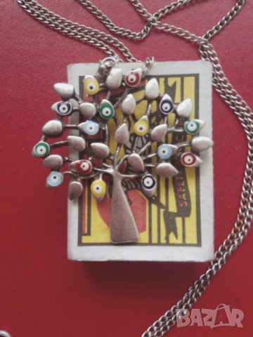 Продавам колие , ланче с дървото на живота
