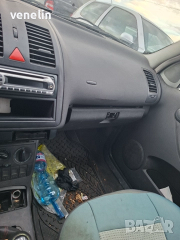 Фолксваген Поло 1.0 50к.с на Части, снимка 4 - Автомобили и джипове - 52899226