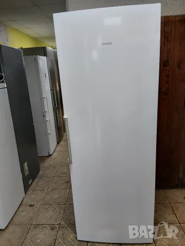 XXL Огромен вертикален фризер Сименс Siemens A+++ No Frost Made in Germany с две години гаранция! 