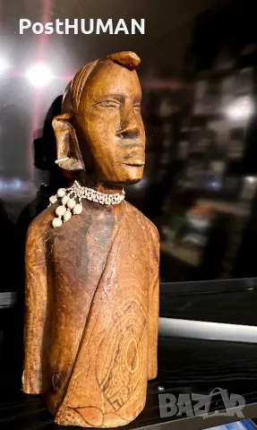 Африканска дървена статуетка