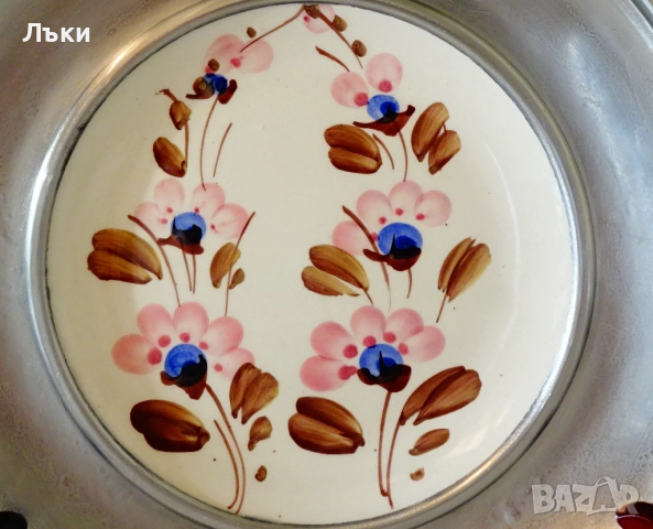 Рисувана порцеланова чиния с калаена рамка,пано. , снимка 2 - Антикварни и старинни предмети - 52504784