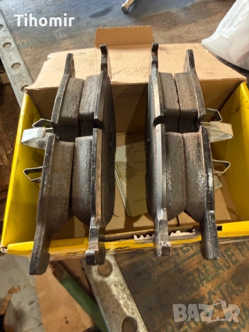 Bmw x5 3.0d 245к.с 2011г Предни Спирачни дискове с накладки, снимка 5 - Части - 53975861