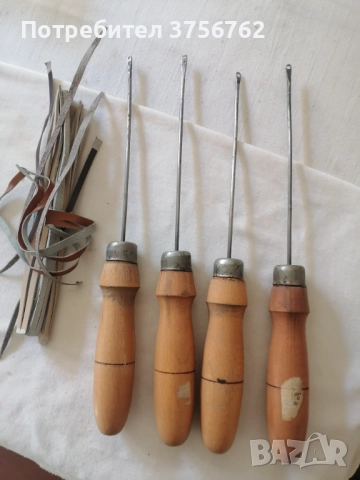 Продавам 4 броя шило за кожа от миналото