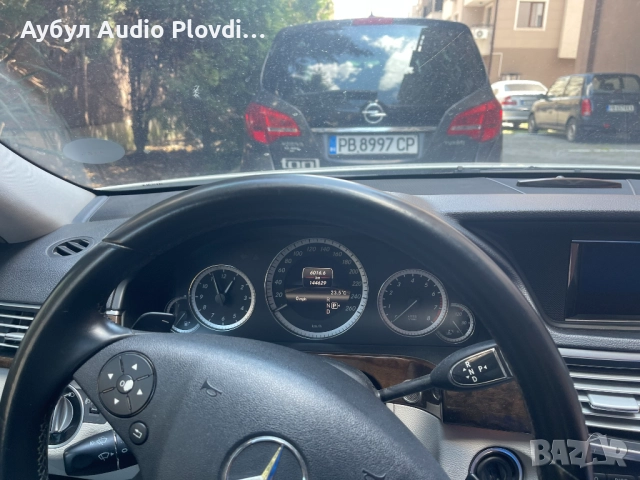MERCEDES E-200 BENZIN, снимка 12 - Автомобили и джипове - 52669100