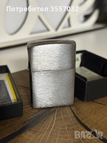 Чисто нова бензинова запалка Zippo в кутия ! , снимка 3 - Запалки - 56247264