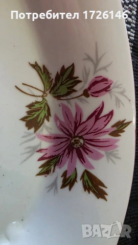 Порцеланови овални чинии с червен кант 6 броя на Разград , снимка 2 - Чинии - 54057911