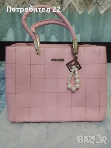 Нова розова дамска чанта от кожа. 