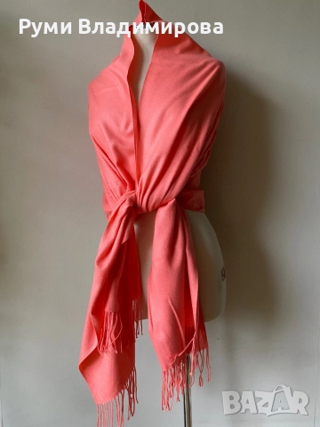 Коралово розов шал от 100 % кашмир, снимка 7 - Шалове - 42932328