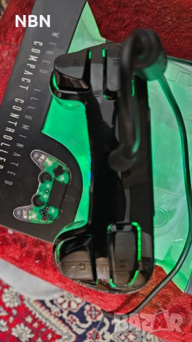 Контролер Nacon - Wired Illuminated Compact Controller, зелен (PS4/5)), снимка 2 - Аксесоари - 52511564