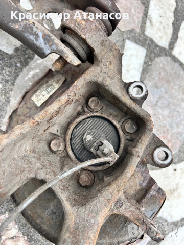 Шенкел главина задна ляв  за Тойота Авенсис T27. Седан. 2012-2015г, снимка 4 - Части - 52890207