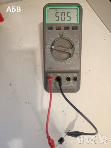 Продава се цифров мултиметър WAVETEK DM27XT, снимка 15 - Измервателни инструменти - 56318909