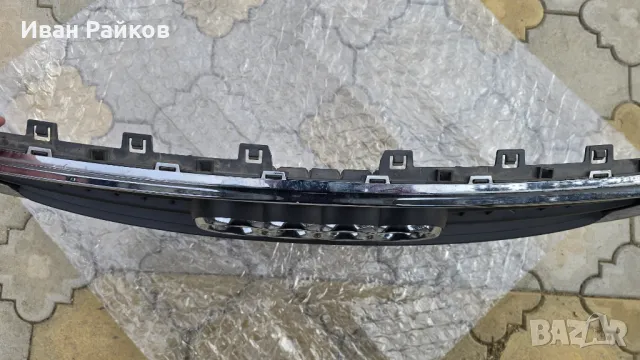 Радиаторна решетка за AUDI A8 D3 W12, снимка 3 - Части - 48993634