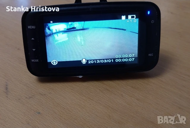 Видеорегистратор за кола DNS.