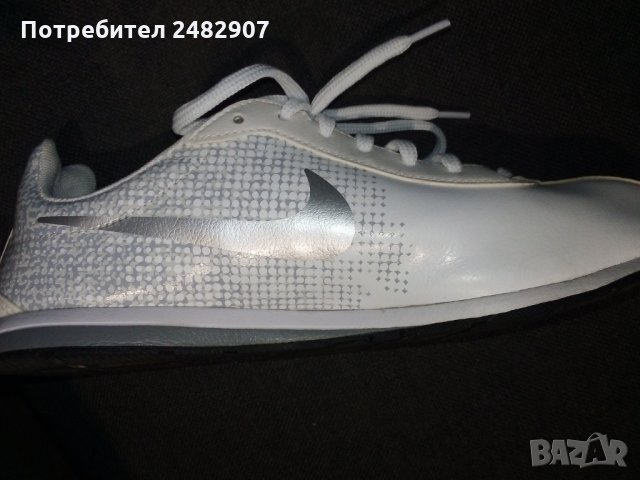 Дамски спортни обувки NIKE, снимка 2 - Маратонки - 35551126