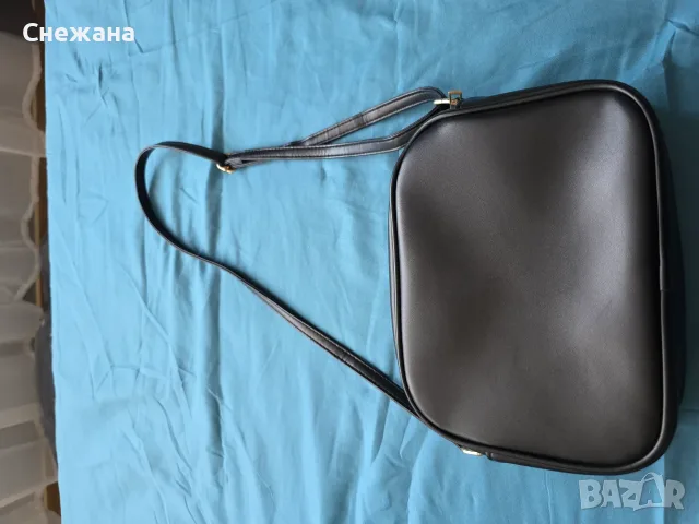 Дамска черна чанта Sinsay , снимка 4 - Чанти - 56057701