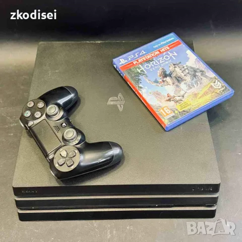Конзола SONY PS4 PRO с 1бр. джойстик и 1бр. игра