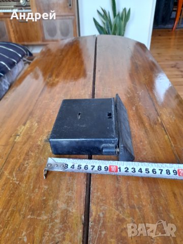 Стар автомобилен пепелник, снимка 2 - Други ценни предмети - 39094612