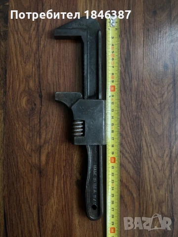 Стар раздвижен ключ Vichek USA, снимка 1