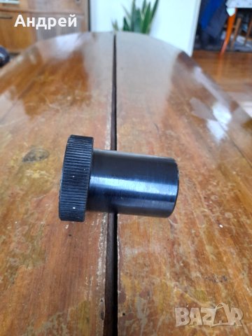 Стар обектив за прожекционен апарат