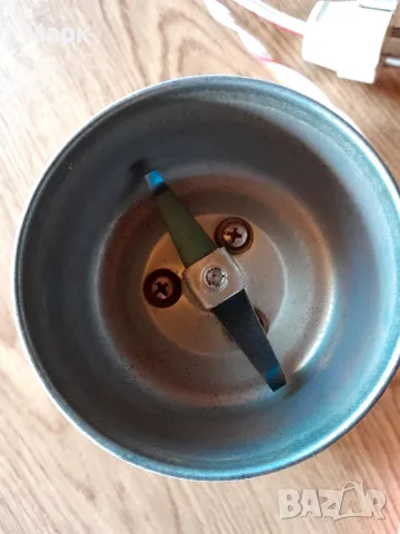 Кафемелачка Moulinex ретро, снимка 3 - Други ценни предмети - 47605544