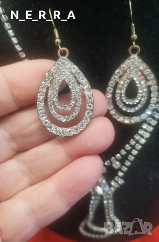 Комплект колие и обици, снимка 3 - Бижутерийни комплекти - 53189062