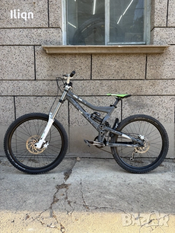 Downhill Велосипед Mongoose Boot’R 2010 26”, снимка 2 - Велосипеди - 56226870