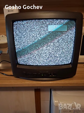 Телевизор Део с дистанционно като ново.