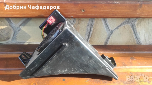Оригинален Бас бокс за Audi A3 8L, снимка 3 - Части - 53090304