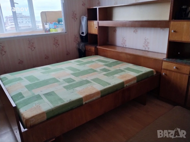 СПАЛНЯ С РАКЛА И НАДСТРОЙКА + ГОЛЯМ ШЕСТКРИЛЕН ГАРДЕРОБ, снимка 3 - Спални и легла - 54286672