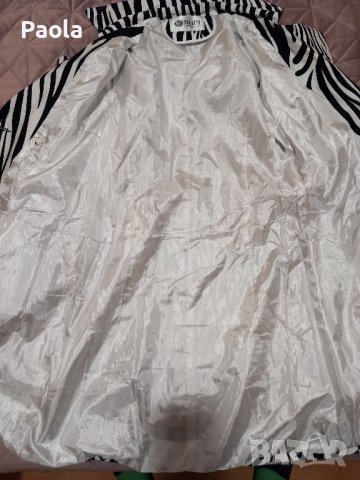 Страхотен зебров дамски шлифер, снимка 5 - Якета - 42796847