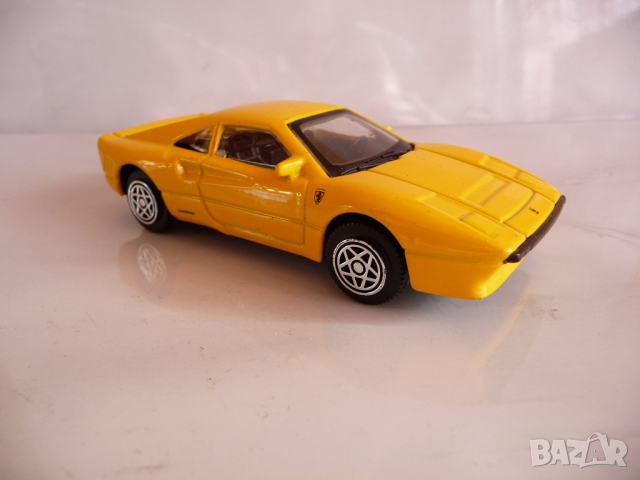 Ferrari GTO Bburago Ферари колекционерска количка жълто, снимка 2 - Колекции - 44518796