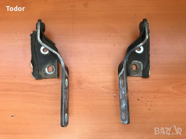 Панти преден капак Голф 3 Венто