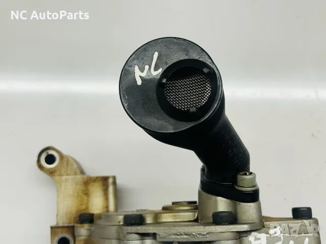 Маслена помпа за Audi Ауди А3 VW Golf MK5 8P1 1.6 FSI 115 коня BLF 03C115105H 2008, снимка 3 - Части - 50191650