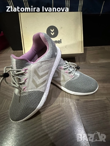 Дамски нови маратонки hummel